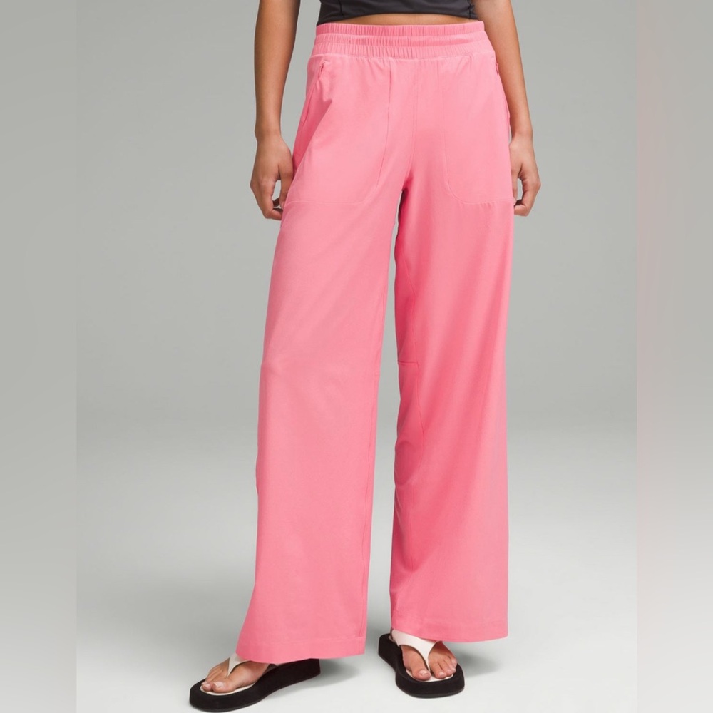 LULULEMON Swift Mid-Rise Wide-Leg Pant - Picture 1 of 7